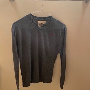 Hollister small v neck sweater